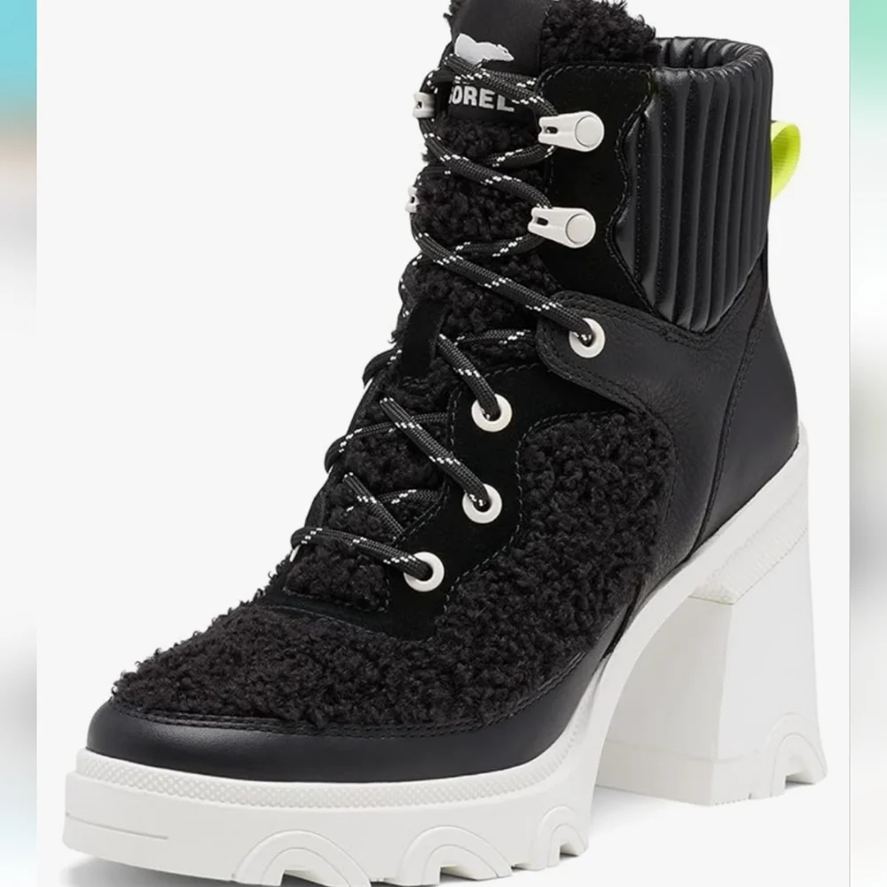 Sorel Women's Brex Heel Cozy Lace Boot...Size 9.5